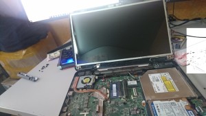 Dell N5050 replace screen